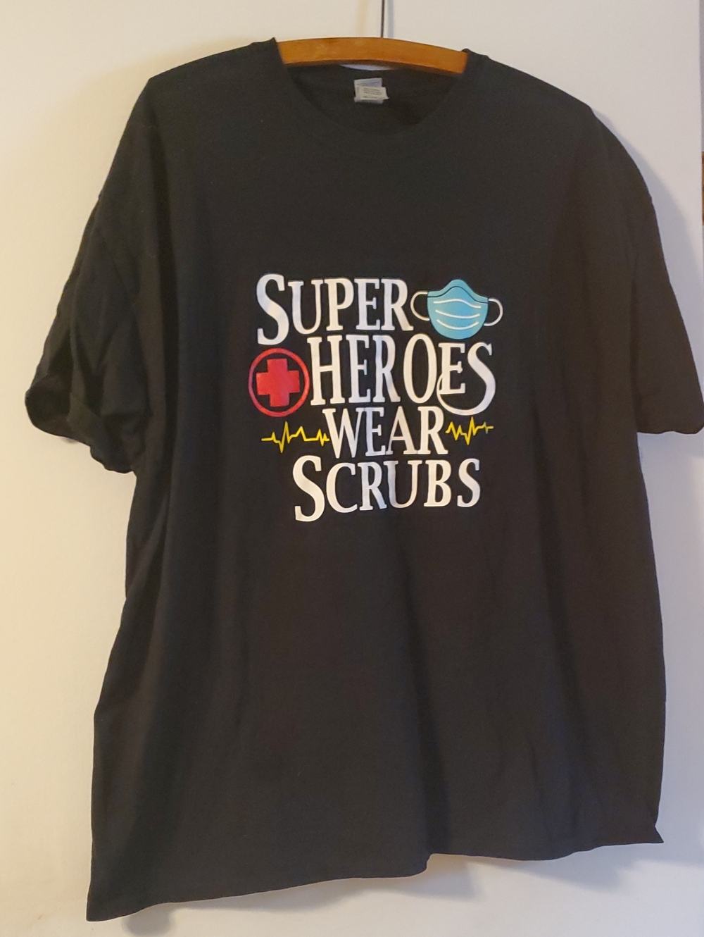 Gildan Women's size 2x Black 'Superheroes Wear Scrubs' Graphic Tee